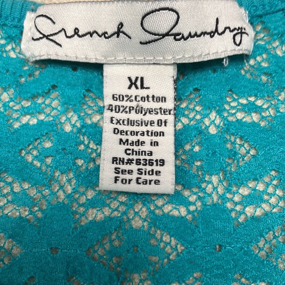 Turquoise Lace/stretchy cloth tank XL. Lace back/shoulders. Tiny black dots. - Picture 2 of 4